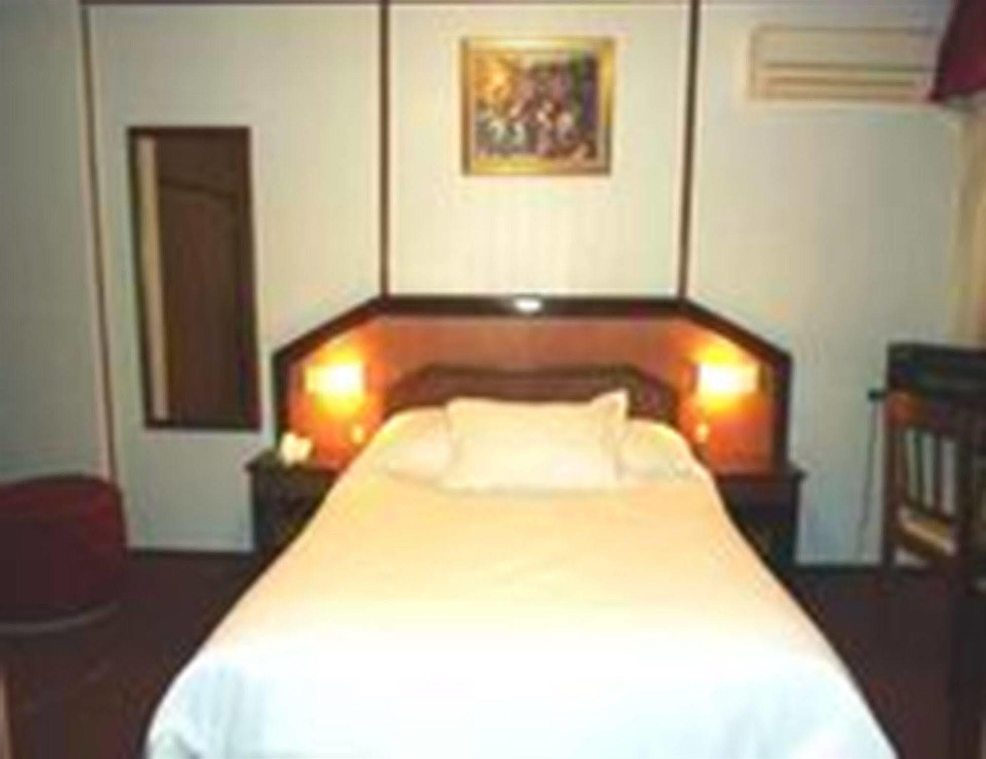 Hotel Continental Монтевидео Екстериор снимка